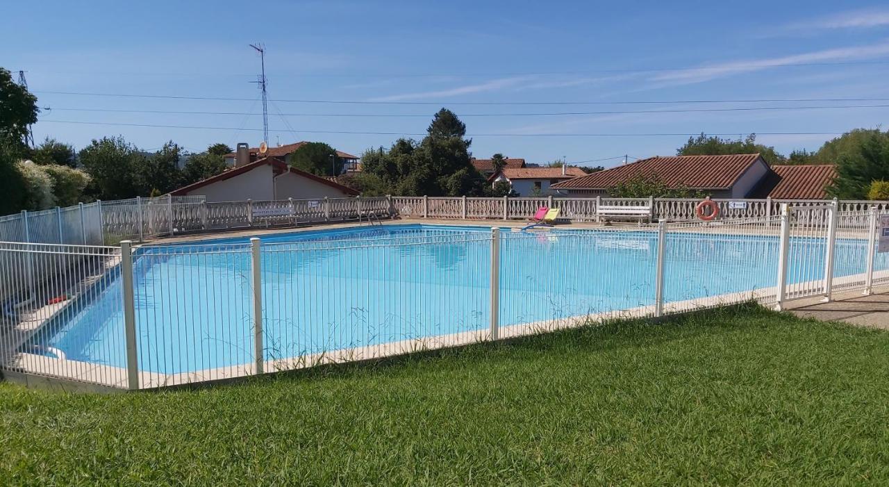 Appartement A Hendaye Avec Piscine Et A Cote De La Plage Extérieur photo